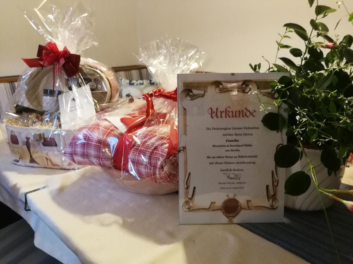 Hotel Haus Eder Burgi Nikolsdorf Zewnętrze zdjęcie